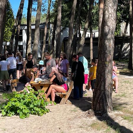 Domki Osrodek Wypoczynkowy Neptun Hotel Ujście-Darłowskie Eksteriør billede