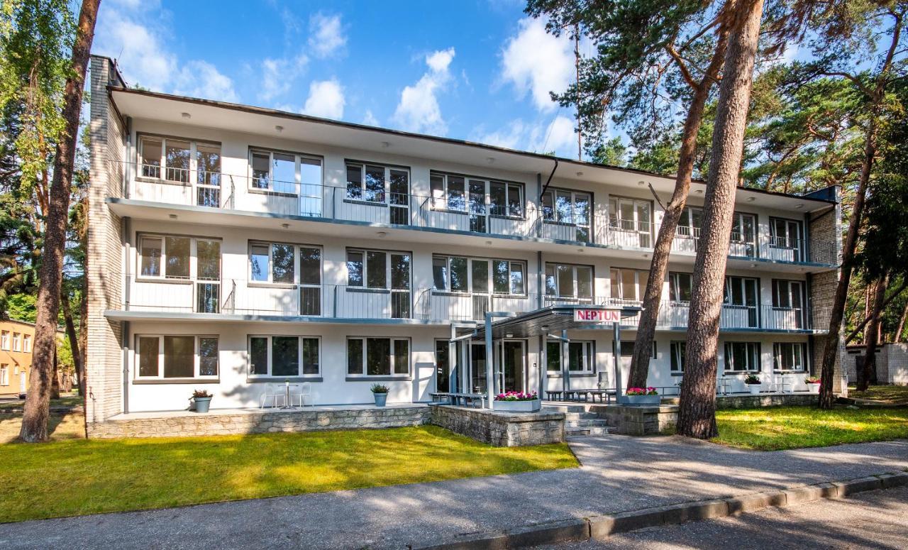 Domki Osrodek Wypoczynkowy Neptun Hotel Ujście-Darłowskie Eksteriør billede